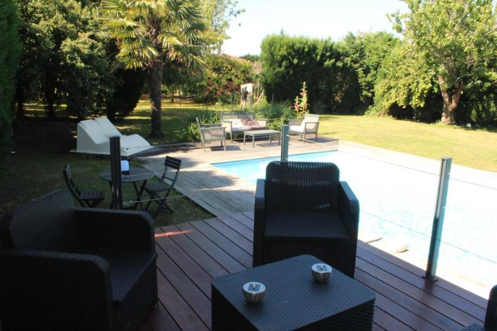 Entre Piscine Et Mer Tonnay-Charente Exteriér fotografie